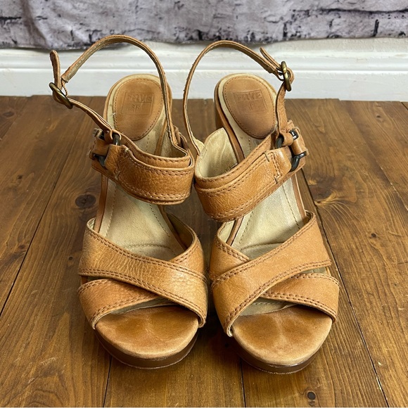 Frye Alexa cross cross tan leather wedge sandals size 9.5M - Picture 3 of 11